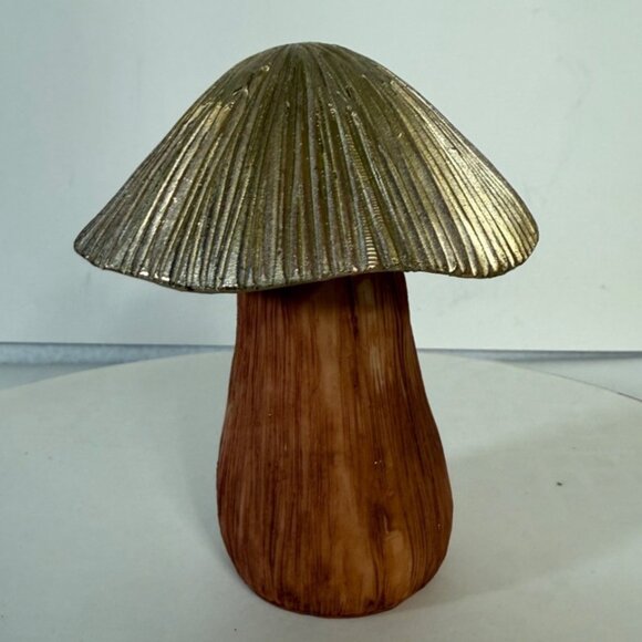 Retro Style Mushroom Figurine Set Golden Glitter Cap Fairy Garden Wood Resin - Picture 13 of 14